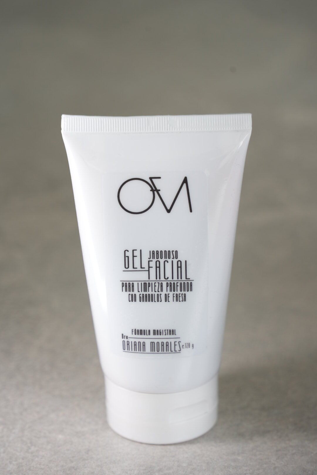 Gel Jabonoso Facial Exfoliante OM