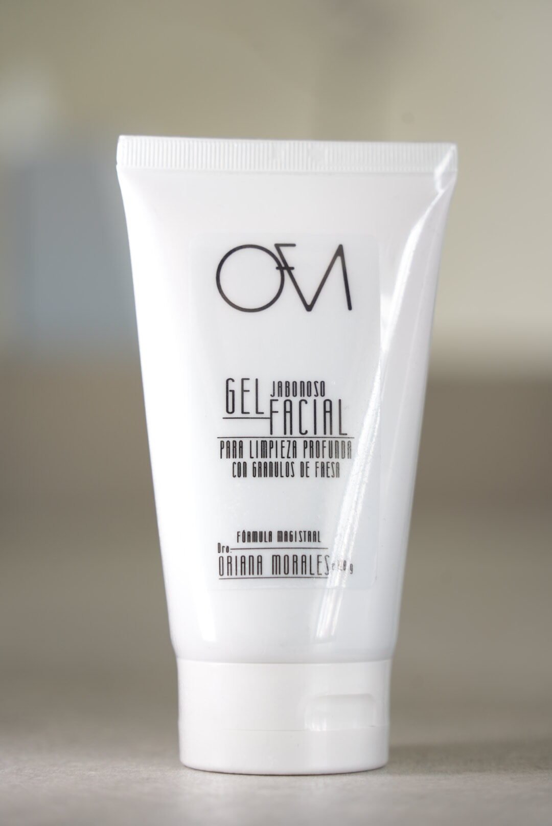 Gel Jabonoso Facial Exfoliante OM